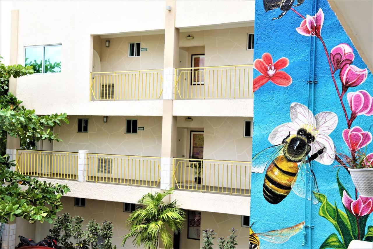 Hotel 12 Bees By Kavia Playa del Carmen Exterior photo